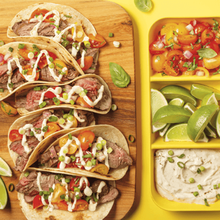 Mini-tacos de bavettes et crème sure à la lime
